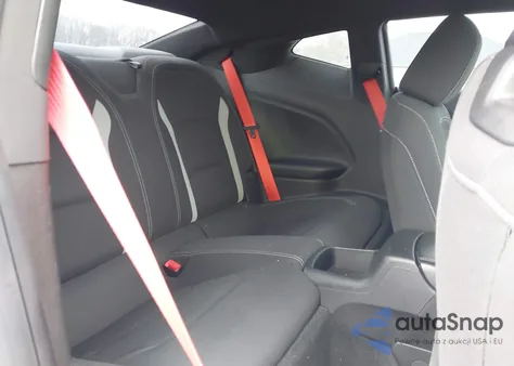 2022 Chevrolet Camaro Rwd Lt1 z USA, uszkodzony, nr VIN 1G1FE1R70N0132175